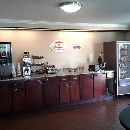 Travelodge By Wyndham Tulsa Bagian luar foto