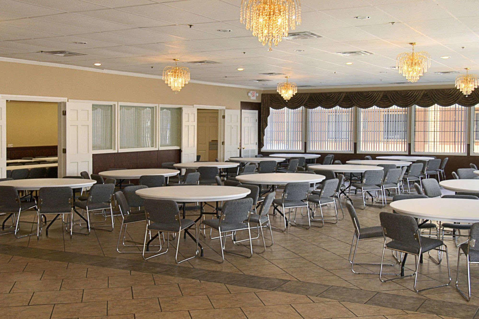 Travelodge By Wyndham Tulsa Restoran foto
